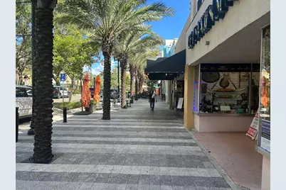 1914 Hollywood Boulevard, Hollywood, FL 33020 - Photo 4