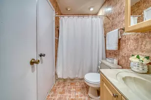 2612 W 54th Pl, Hialeah, FL 33016 - Photo 14