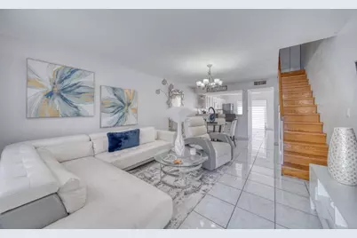 2612 W 54th Place #Unit 204, Hialeah, FL 33016 - Photo 2