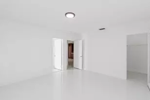 2810 NE 60th St, Fort Lauderdale, FL 33308 - Photo 38