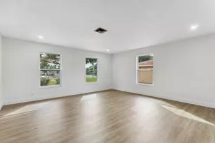 4679 Dolphin Dr, Lake Worth, FL 33463 - Photo 6