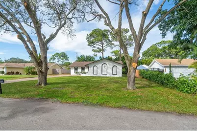 4679 Dolphin Drive, Lake Worth, FL 33463 - Photo 2