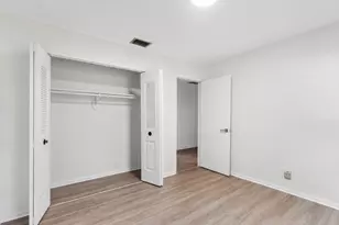 4679 Dolphin Dr, Lake Worth, FL 33463 - Photo 14