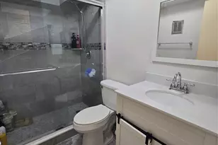 2109 NE 68th St, Fort Lauderdale, FL 33308 - Photo 14