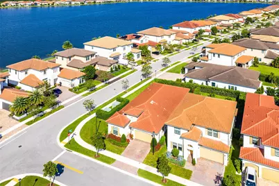 12295 N Baypoint Circle, Parkland, FL 33076 - Photo 4