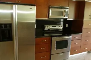 3215 NE 184th St, North Miami Beach, FL 33160 - Photo 6