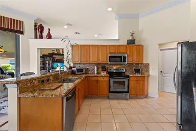 525 Stonemont Lane, Weston, FL 33326 - Photo 10