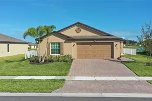 973 Bent Creek Dr, Fort Pierce, FL 34947 - Photo 2