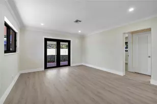 617 NE 38th St, Oakland Park, FL 33334 - Photo 26