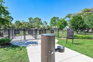 617 NE 38th St, Oakland Park, FL 33334 - Photo 44