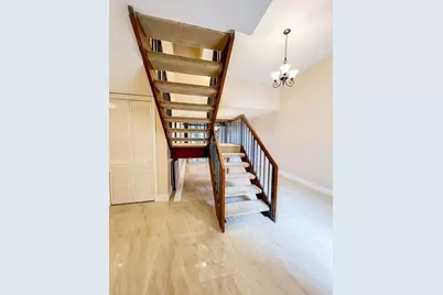 10740 S Golfview Drive, Hollywood, FL 33026 - Photo 8