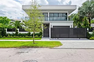 607 NE 17th Ave, Fort Lauderdale, FL 33304 - Photo 2
