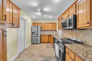 101 NW 32nd Ct, Pompano Beach, FL 33064 - Photo 12