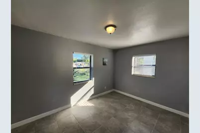 942 NW 12th Street, Fort Lauderdale, FL 33311 - Photo 12