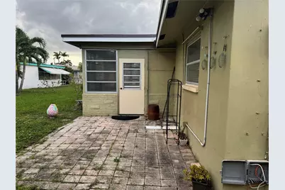 4938 NW 54th Court, Tamarac, FL 33319 - Photo 6