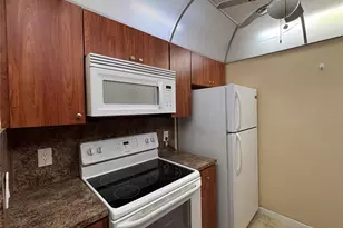 1401 SW 135th Terrace, Pembroke Pines, FL 33027 - Photo 4