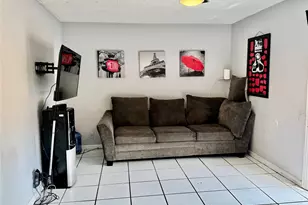 8212 NW 74th Terrace, Tamarac, FL 33321 - Photo 6