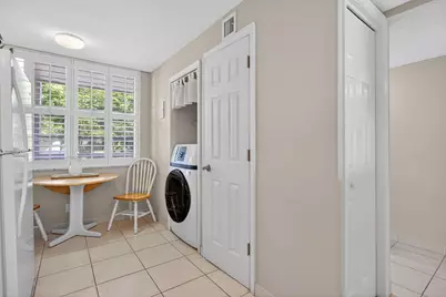 985 SE 19 Avenue #204, Deerfield Beach, FL 33441 - Photo 10