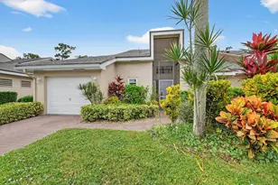 6869 Fountains Cir, Lake Worth, FL 33467 - Photo 2