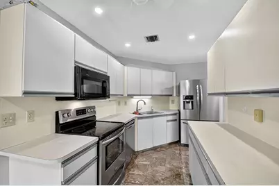 6869 Fountains Circle #6869, Lake Worth, FL 33467 - Photo 18