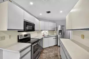 6869 Fountains Cir, Lake Worth, FL 33467 - Photo 16