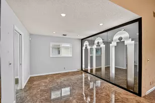6869 Fountains Cir, Lake Worth, FL 33467 - Photo 10