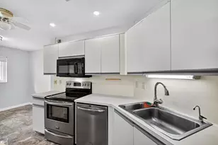 6869 Fountains Cir, Lake Worth, FL 33467 - Photo 14
