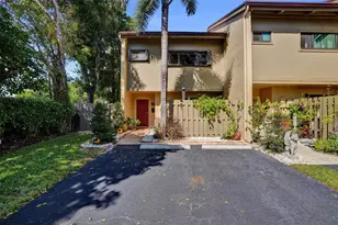 81 NE 17th Ct, Fort Lauderdale, FL 33305 - Photo 4