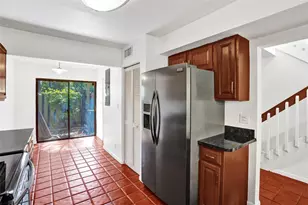 81 NE 17th Ct, Fort Lauderdale, FL 33305 - Photo 10