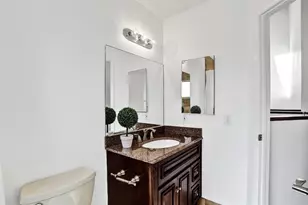 81 NE 17th Ct, Fort Lauderdale, FL 33305 - Photo 48