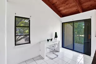 81 NE 17th Ct, Fort Lauderdale, FL 33305 - Photo 30