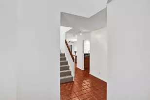 81 NE 17th Ct, Fort Lauderdale, FL 33305 - Photo 6