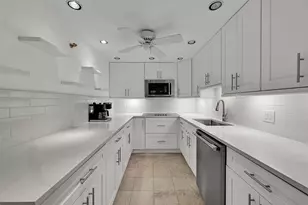 851 N Surf Rd, Hollywood, FL 33019 - Photo 32