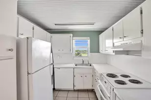 2500 NE 48th Ln, Fort Lauderdale, FL 33308 - Photo 6