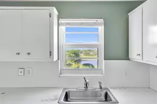 2500 NE 48th Ln, Fort Lauderdale, FL 33308 - Photo 4