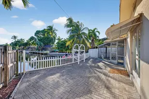 1570 NE 30th Pl, Oakland Park, FL 33334 - Photo 58