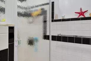 1570 NE 30th Pl, Oakland Park, FL 33334 - Photo 42