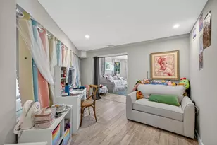 1570 NE 30th Pl, Oakland Park, FL 33334 - Photo 38