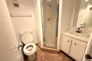 9430 Poinciana Pl, Davie, FL 33324 - Photo 6