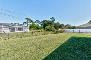 918 Bermuda Ave, Sebastian, FL 32958 - Photo 24
