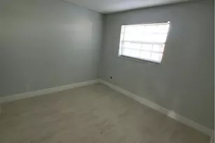 2743 NW 47th Terrace, Lauderdale Lakes, FL 33313 - Photo 14