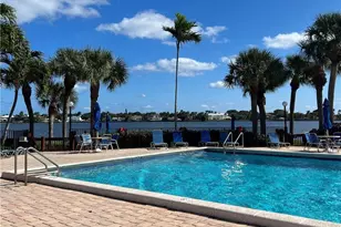 7030 Half Moon Cir, Hypoluxo, FL 33462 - Photo 16