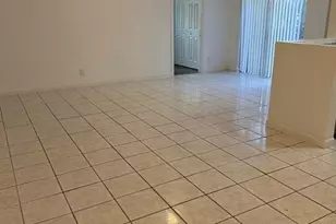 1 Crossing Circle Unit, Boynton Beach, FL 33435 - Photo 4