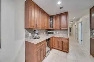 1728 NE 16th Ave, Fort Lauderdale, FL 33305 - Photo 4