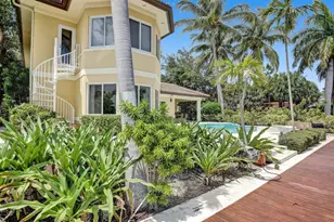 2484 SE 12th St, Pompano Beach, FL 33062 - Photo 14