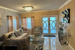 9821 NW 22nd St, Pembroke Pines, FL 33024 - Photo 2