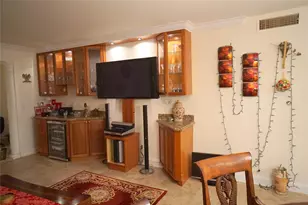 2851 Somerset Dr, Lauderdale Lakes, FL 33311 - Photo 14