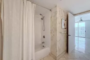 3020 NE 32nd Ave, Fort Lauderdale, FL 33308 - Photo 14