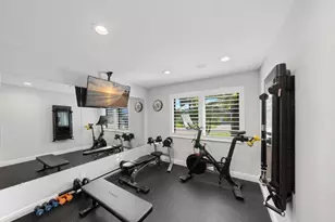 2341 NE 48th Ct, Lighthouse Point, FL 33064 - Photo 22