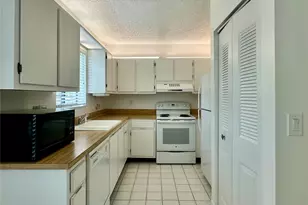 159 NW 70th St, Boca Raton, FL 33487 - Photo 12